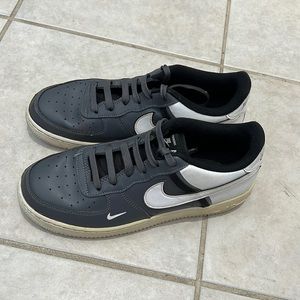 Nike AF1 size 7Y sneakers